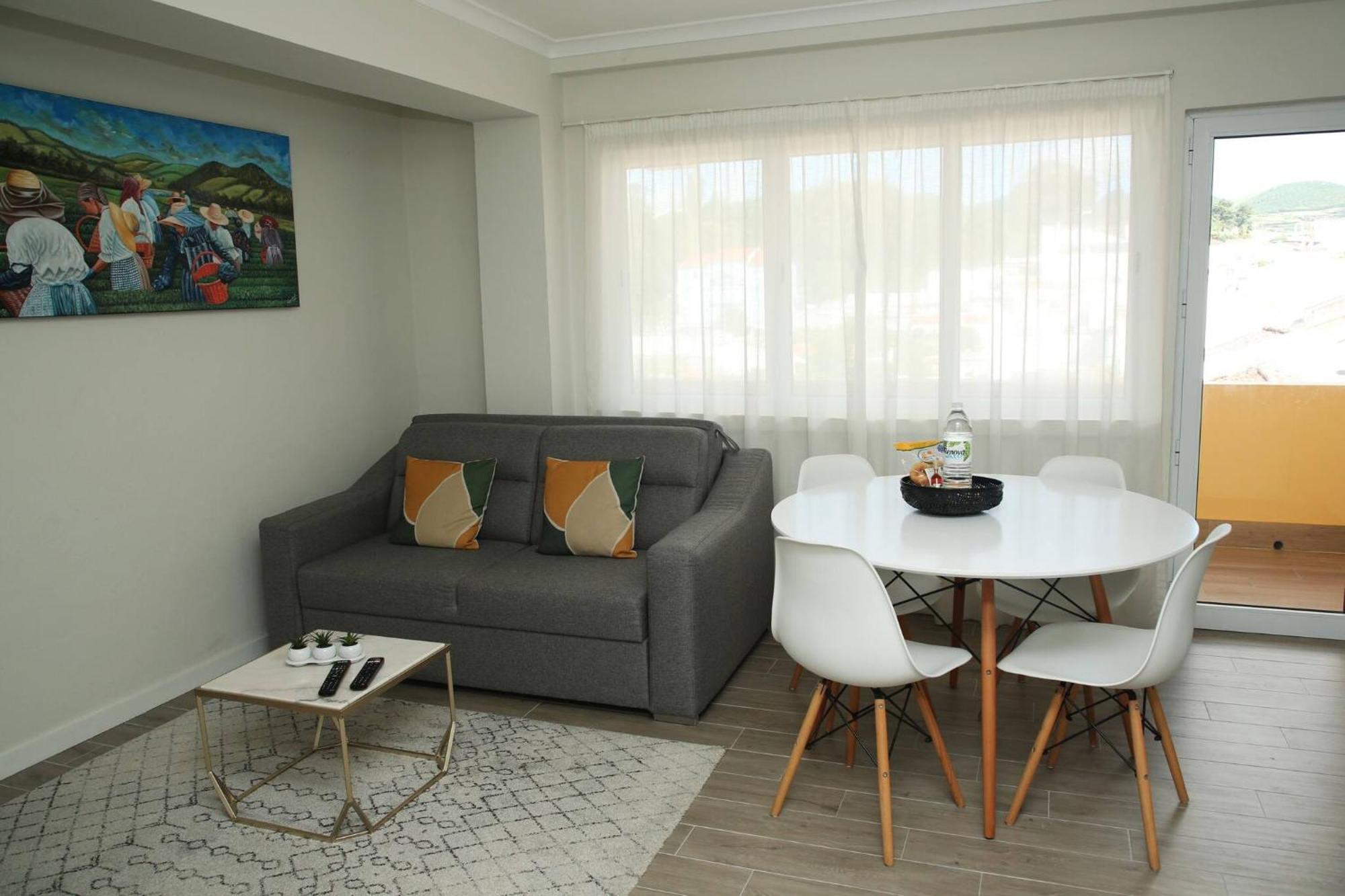Apartamento Mae De Deus ปอนตาเดลกาดา ภายนอก รูปภาพ